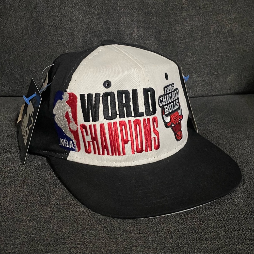 Vintage 1996 Chicago Bulls World Champions Hat